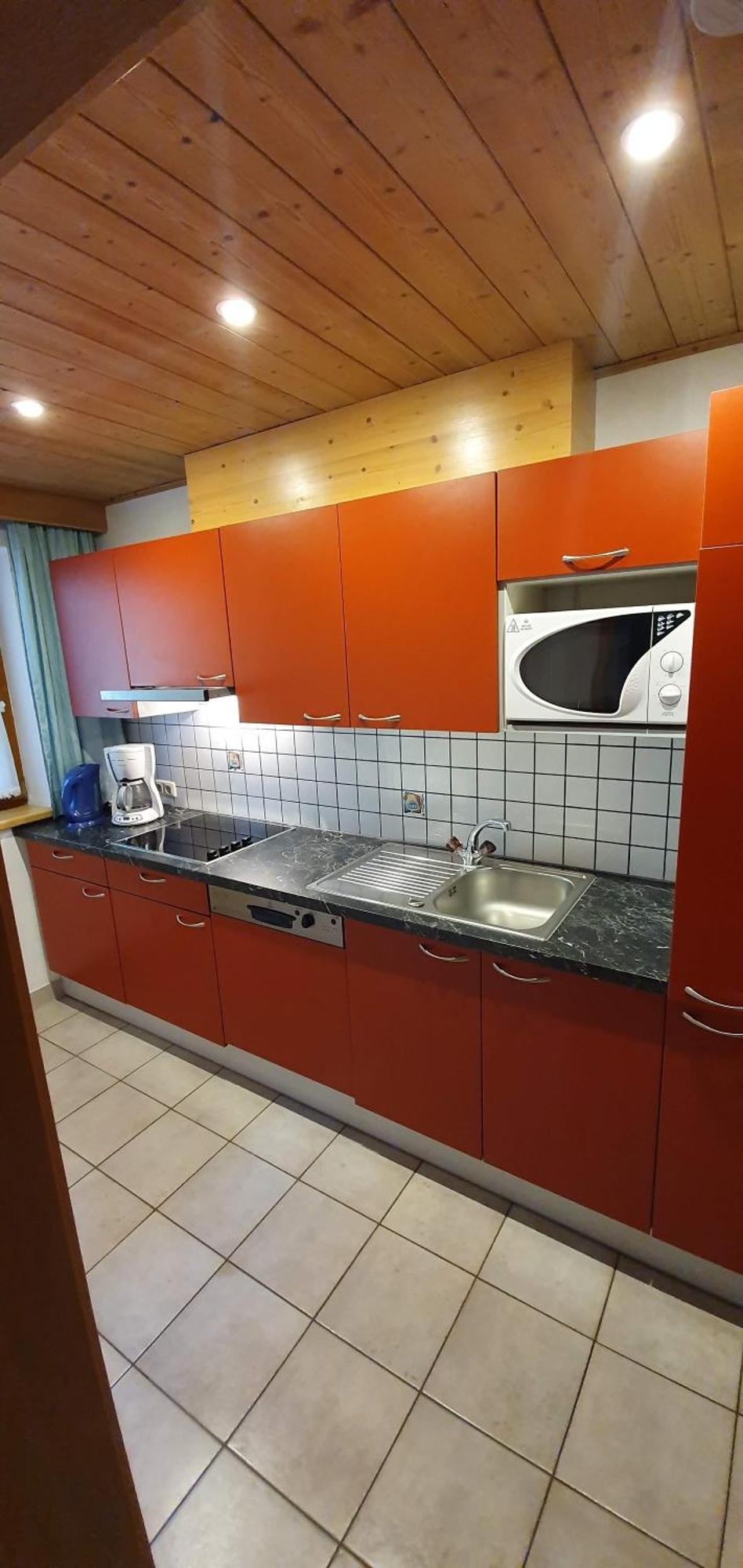 Pension Appartements Via Claudia Lermoos Habitación foto